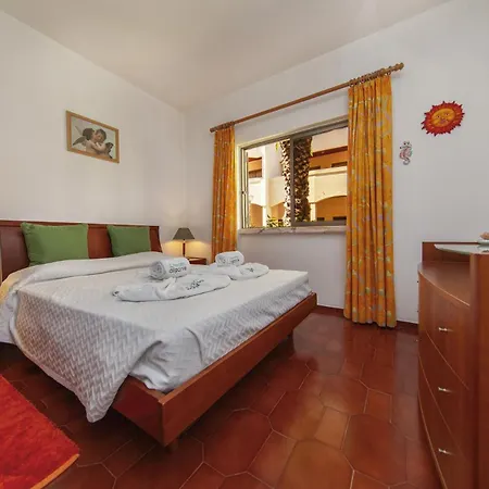 B92 - Sol Nascente 2 Bed In * Lagos