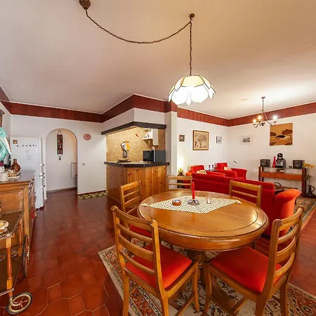 B92 - Sol Nascente 2 Bed In * Lagos